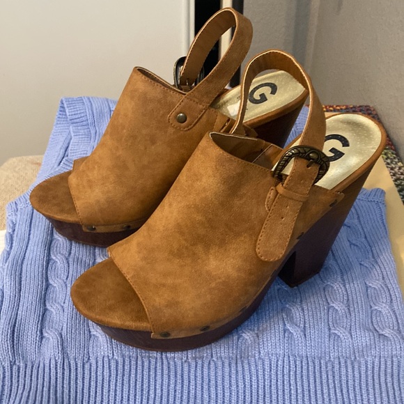 G by guess open toe clogs - Picture 2 of 6